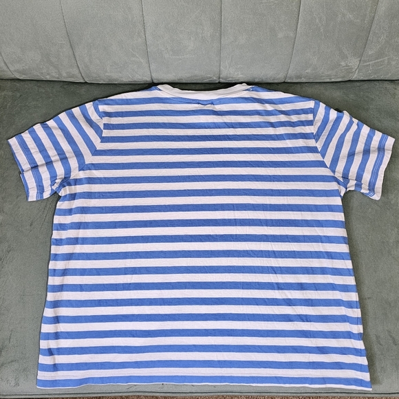 ✨️3/$20 Tees✨️ H&M Blue and White Striped Cropped Tee Women's Medium - Picture 11 of 12